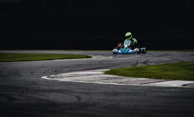 Gokart - Sådan får du pulsen op på banen af asfalt