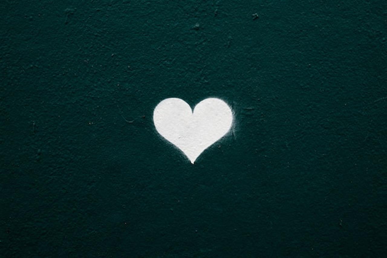 Hjertestartere på arbejdspladsen – En investering i liv