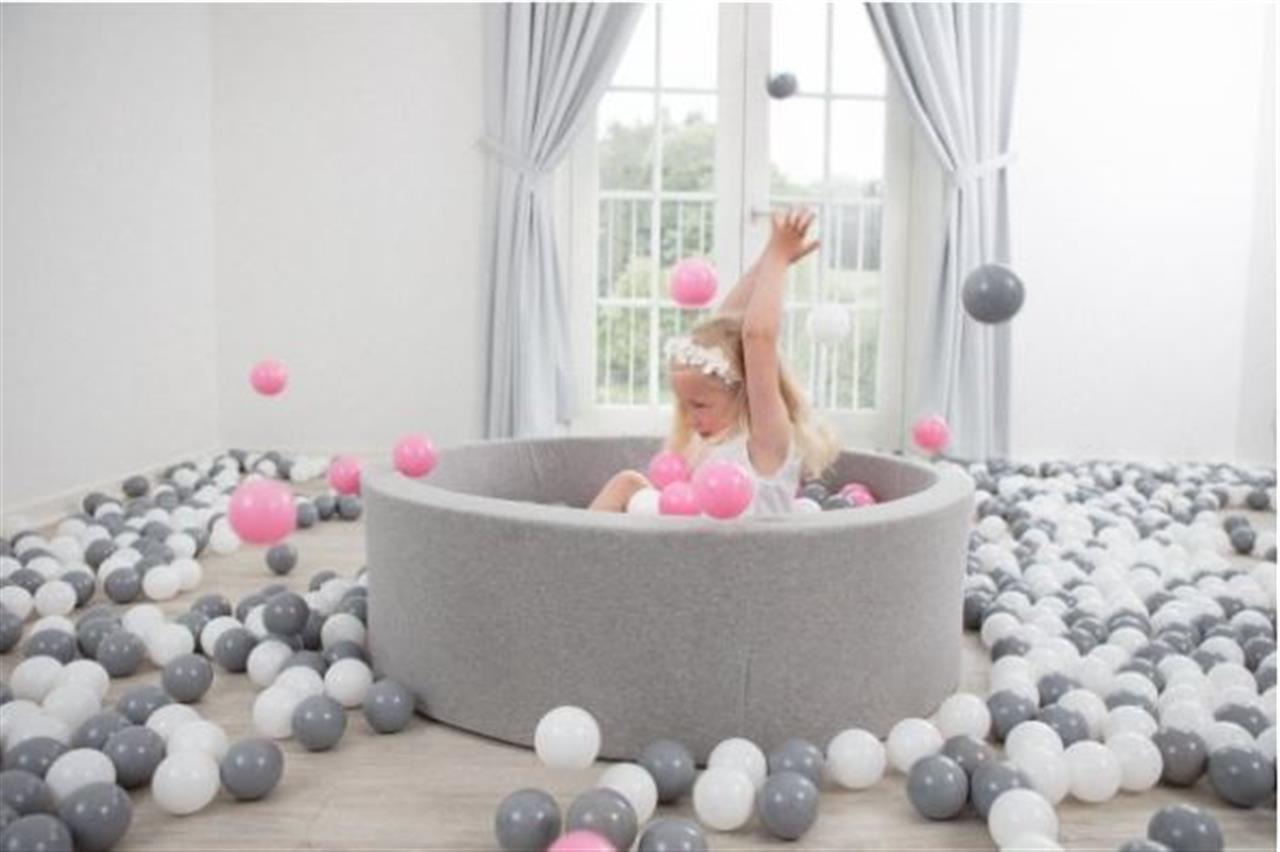 Giv dit barn et boldbassin i julegave